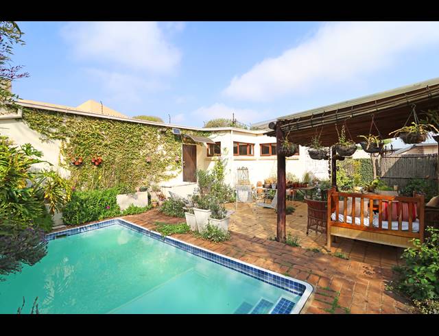 3 BEDROOM HOUSE FOR SALE IN NORWOOD